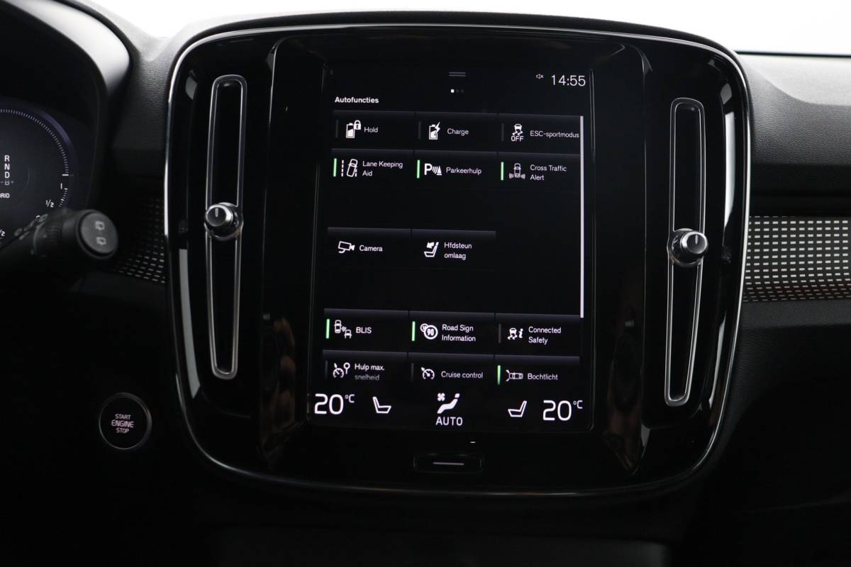 Volvo XC40 Volvo XC40 1.5 T5 Recharge R-Design Plug-in Full options/Pano/Trekhaak