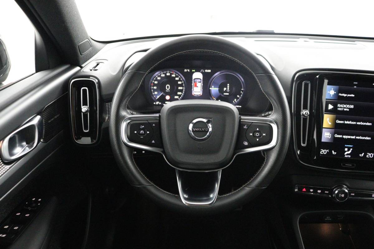 Volvo XC40 Volvo XC40 1.5 T5 Recharge R-Design Plug-in Full options/Pano/Trekhaak