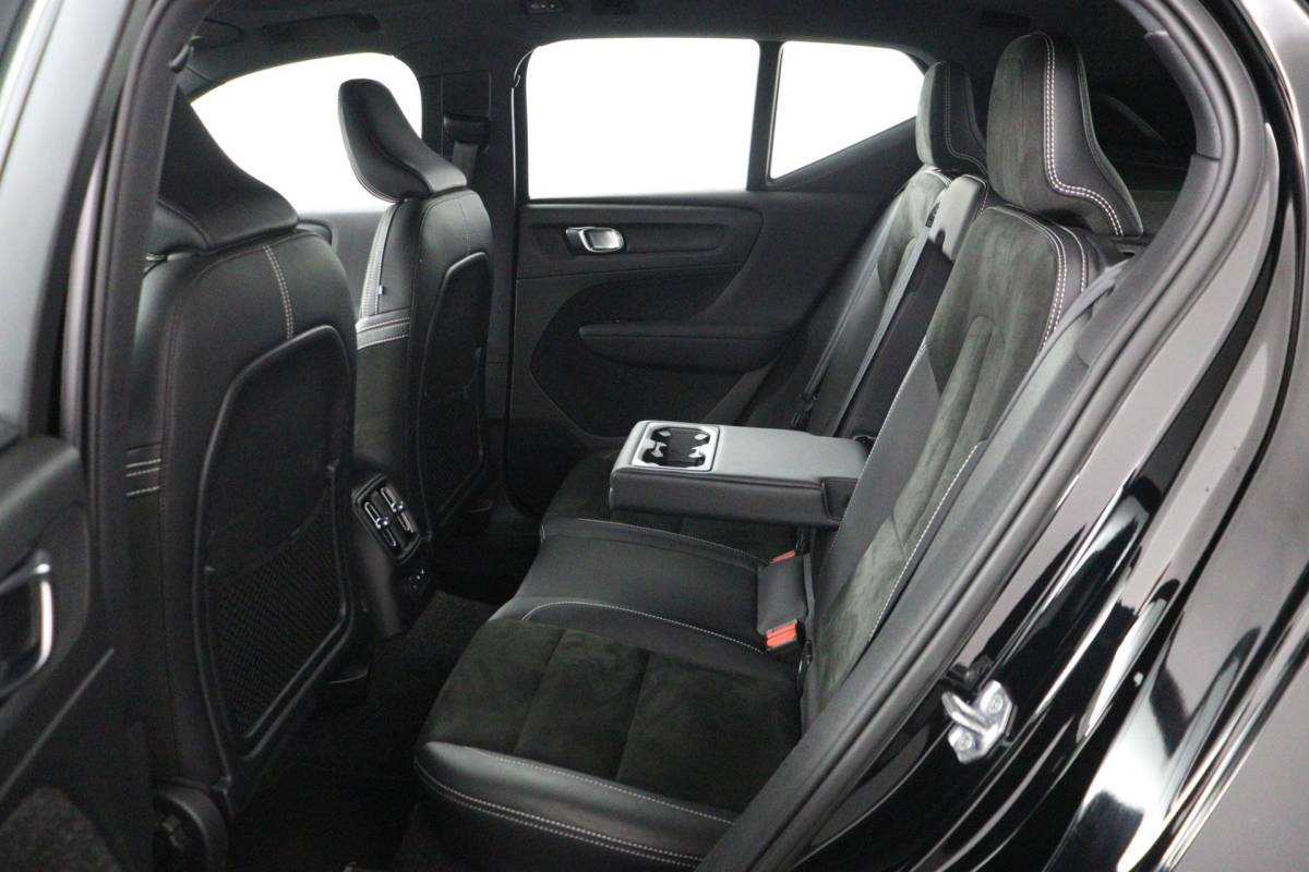 Volvo XC40 Volvo XC40 1.5 T5 Recharge R-Design Plug-in Full options/Pano/Trekhaak