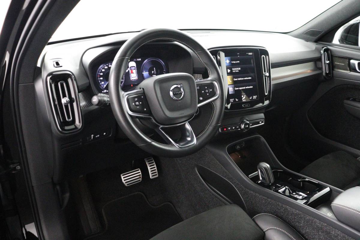 Volvo XC40 Volvo XC40 1.5 T5 Recharge R-Design Plug-in Full options/Pano/Trekhaak