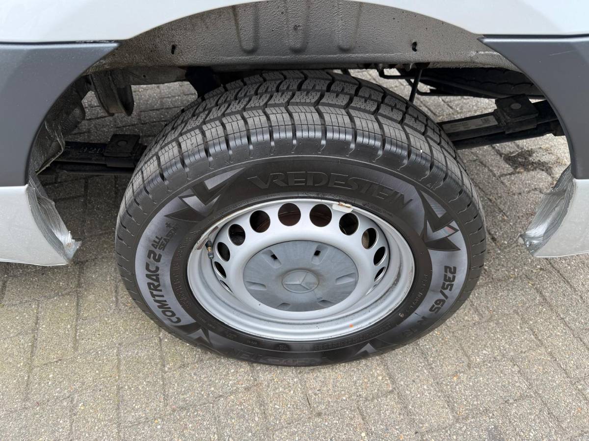 Mercedes-Benz Sprinter Mercedes-Benz Sprinter 316 CDI L2H2 E6 RWD | 2x Schuifdeur | 3.5T Trekhaak | Mbux