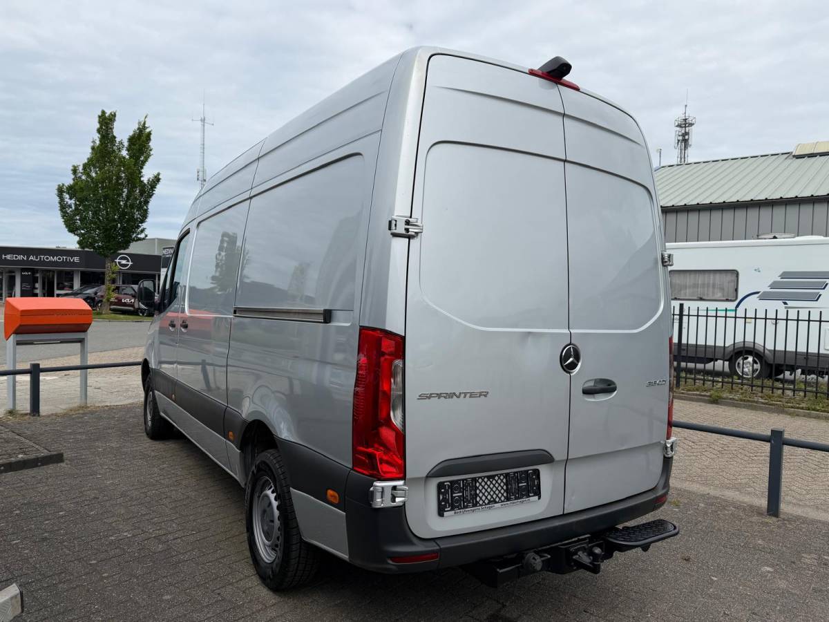 Mercedes-Benz Sprinter Mercedes-Benz Sprinter 316 CDI L2H2 E6 RWD | 2x Schuifdeur | 3.5T Trekhaak | Mbux