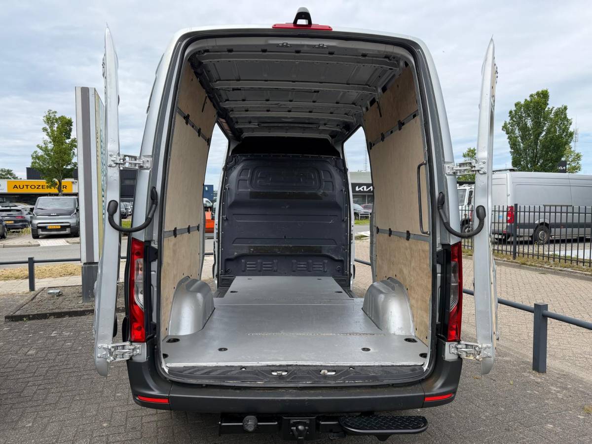 Mercedes-Benz Sprinter Mercedes-Benz Sprinter 316 CDI L2H2 E6 RWD | 2x Schuifdeur | 3.5T Trekhaak | Mbux