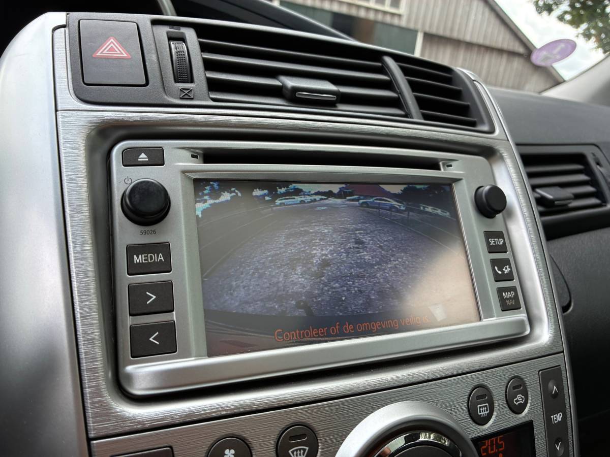 Toyota Verso Toyota Verso 1.8 VVT-i Business Titanium | Panodak + Navi + Clima + Cruise nu €8.975,-!!