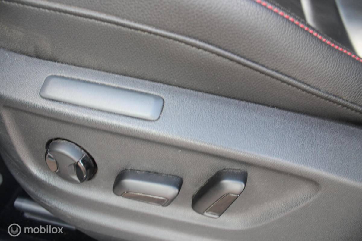 SEAT Ateca Seat Ateca 1.5 TSI FR Bsn Virtual-CP/Leder/Trekaak/Beats/NAP