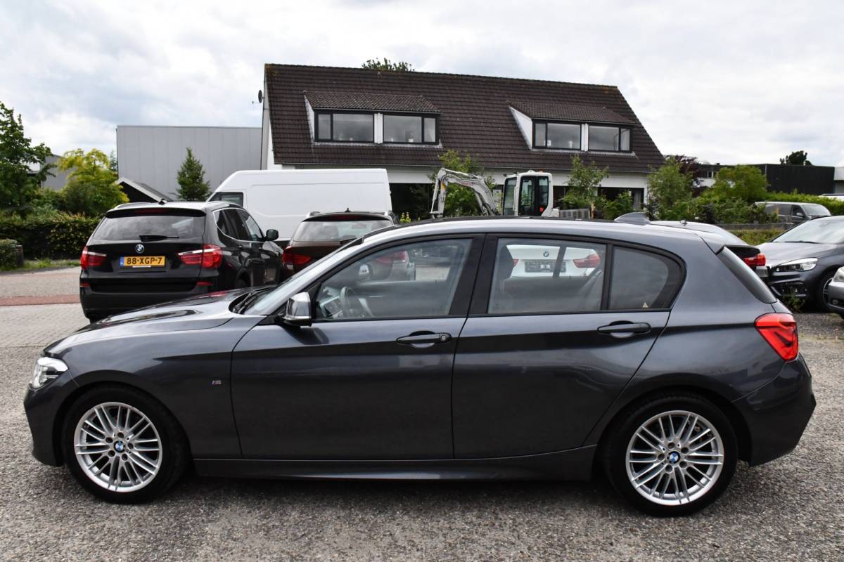 BMW 1 Serie BMW 1-serie 118i m sport automaat