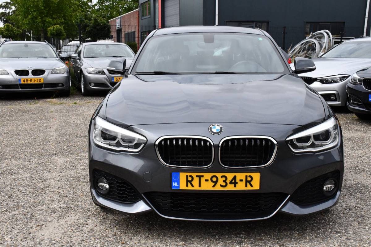 BMW 1 Serie BMW 1-serie 118i m sport automaat
