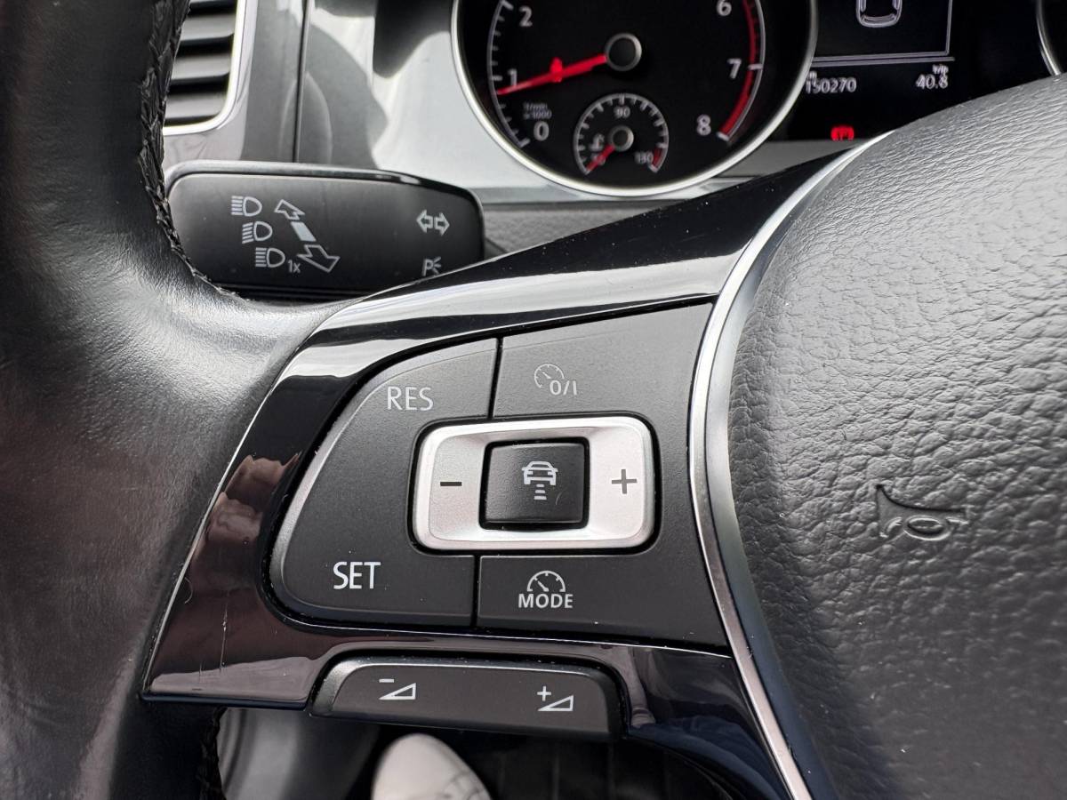 Volkswagen Golf Volkswagen Golf 1.4 TSI Comfortline Trekhaak, Parkeersensoren, Adaptieve Cruise Control