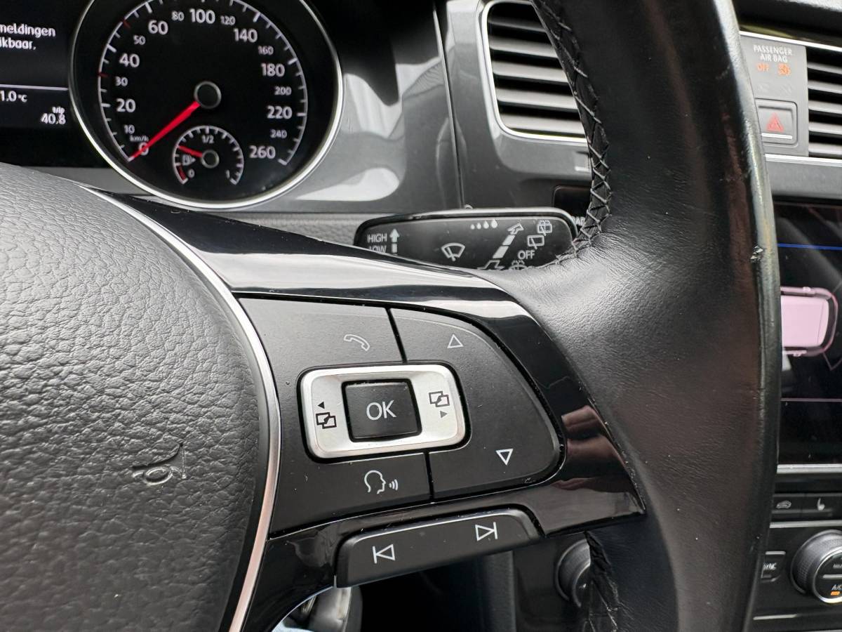 Volkswagen Golf Volkswagen Golf 1.4 TSI Comfortline Trekhaak, Parkeersensoren, Adaptieve Cruise Control