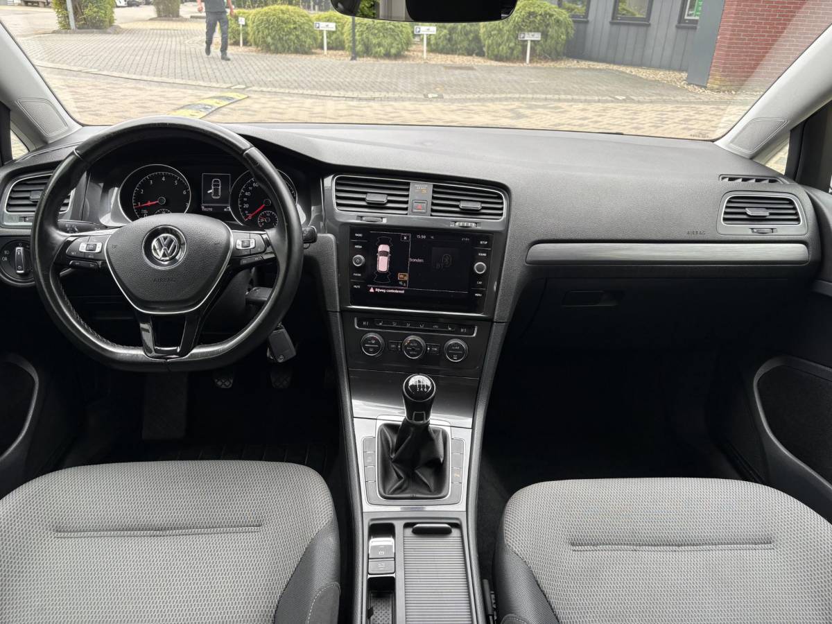 Volkswagen Golf Volkswagen Golf 1.4 TSI Comfortline Trekhaak, Parkeersensoren, Adaptieve Cruise Control