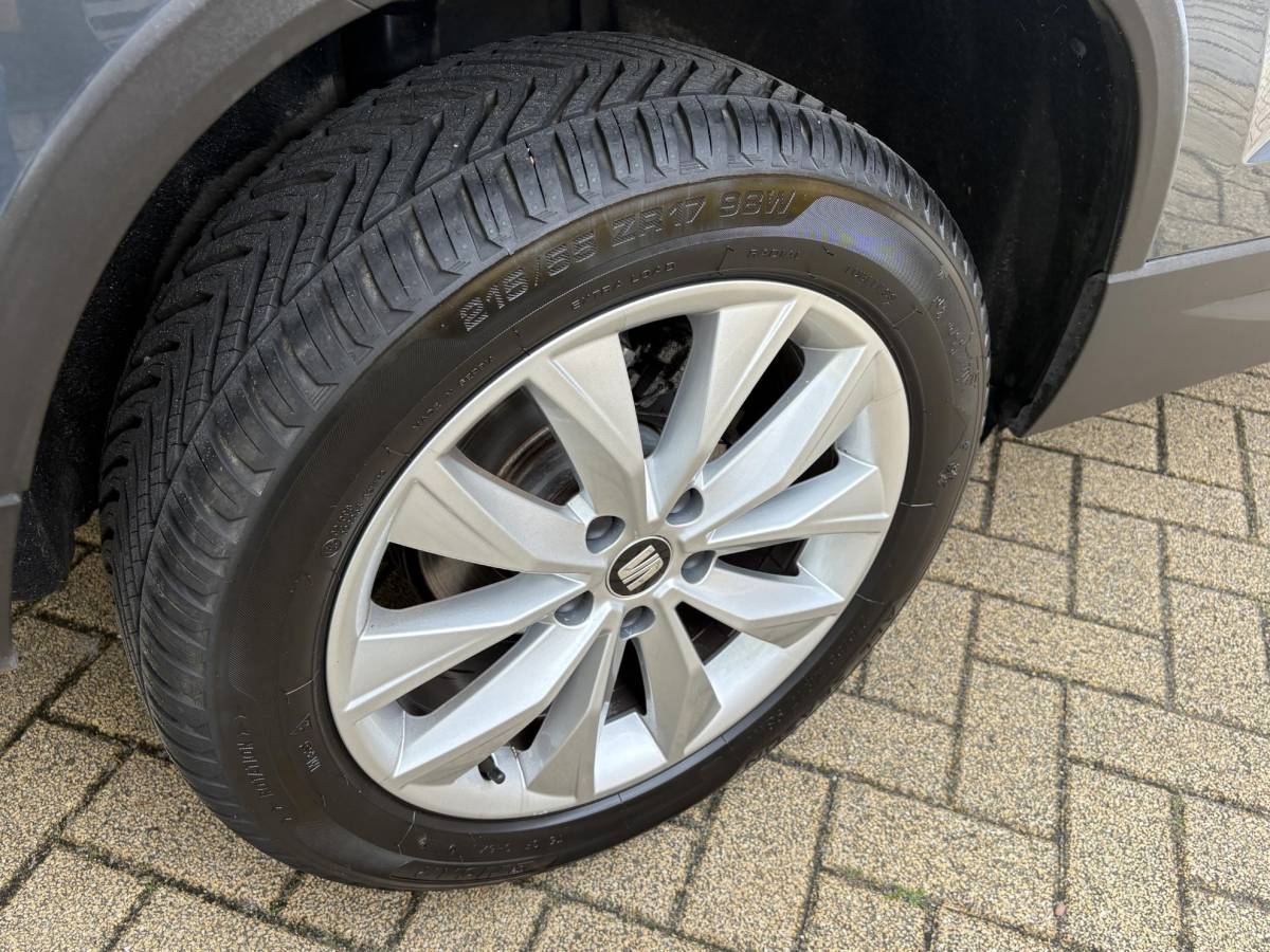 SEAT Ateca SEAT Ateca 1.5 TSI Business Intense DSG-Automaat, Panoramadak, Camera, LED