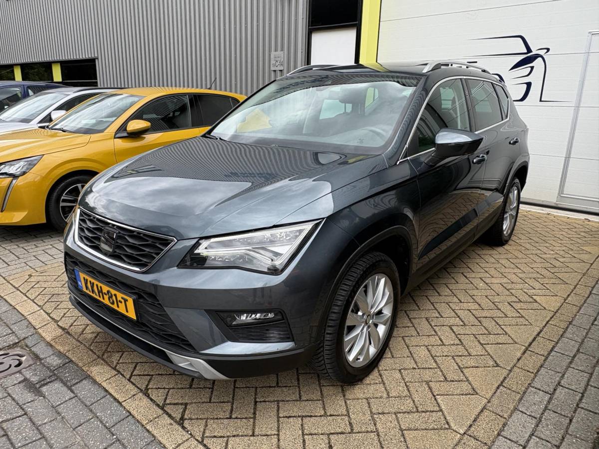 SEAT Ateca SEAT Ateca 1.5 TSI Business Intense DSG-Automaat, Panoramadak, Camera, LED