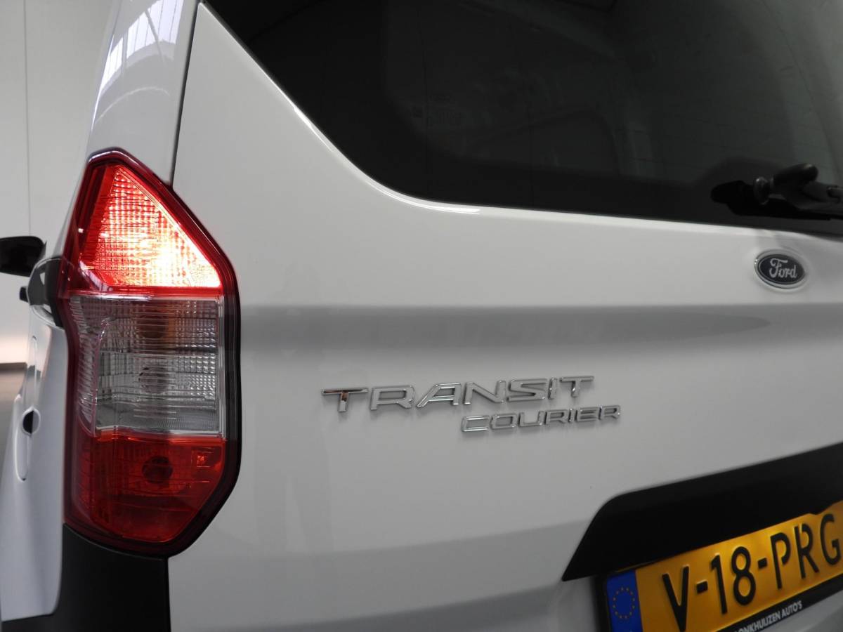 Ford Transit Courier Ford Transit Courier 1.0 Trend EcoBoost NAVI/CAMERA/2xSCHUIFDEUR/PDC!