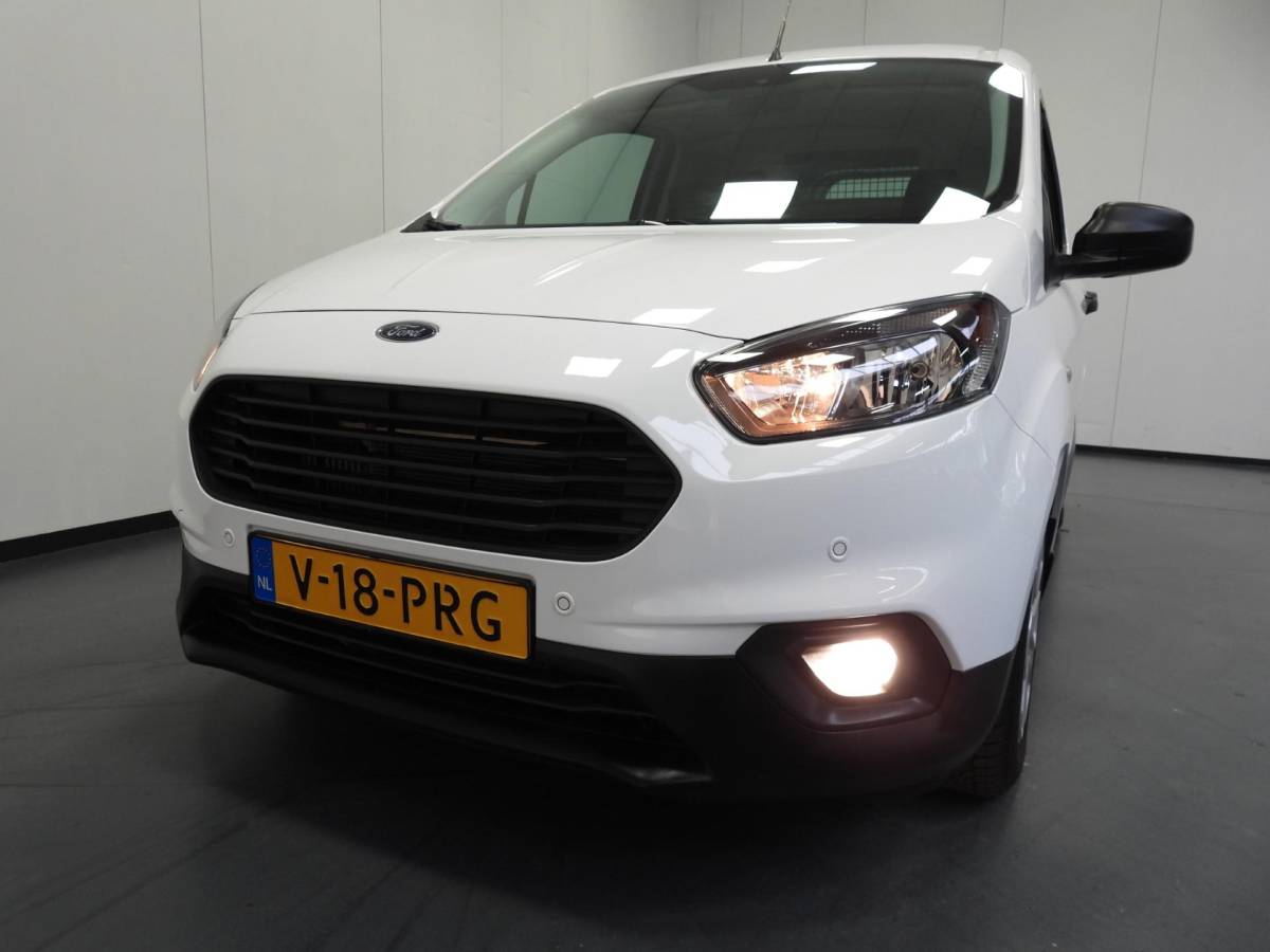 Ford Transit Courier Ford Transit Courier 1.0 Trend EcoBoost NAVI/CAMERA/2xSCHUIFDEUR/PDC!