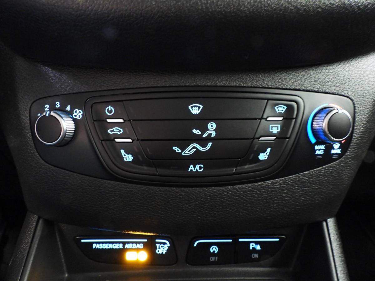 Ford Transit Courier Ford Transit Courier 1.0 Trend EcoBoost NAVI/CAMERA/2xSCHUIFDEUR/PDC!