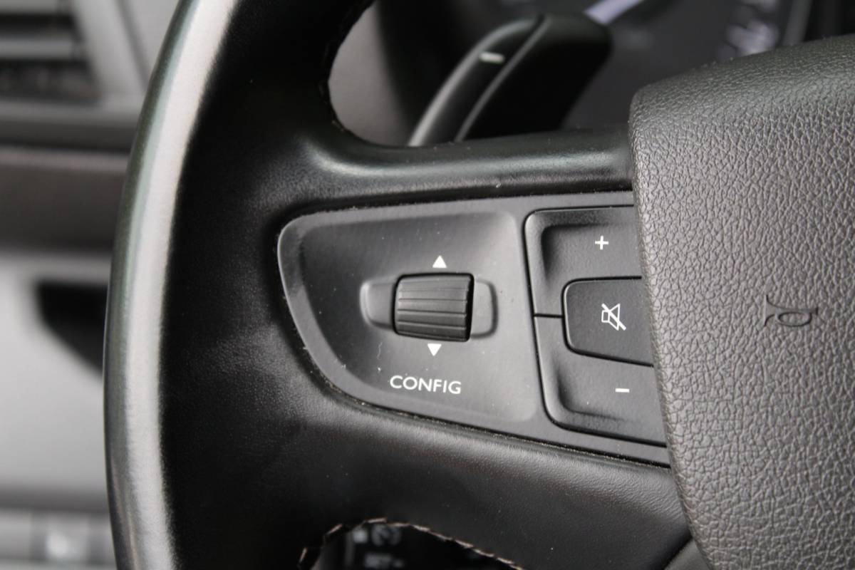 Opel Vivaro Opel VIVARO 2.0 BlueHDi 145 S&S L2 145PK Automaat | Parkeercamera | Navigatie | Stoelverwarming