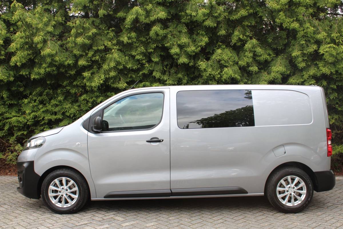Opel Vivaro Opel VIVARO 2.0 BlueHDi 145 S&S L2 145PK Automaat | Parkeercamera | Navigatie | Stoelverwarming