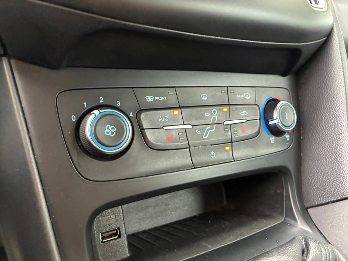 Ford Focus Ford Focus Wagon 1.0 Trend | 103.000 km + Airco + Stoel verw. Nu € 6.975,-!!!