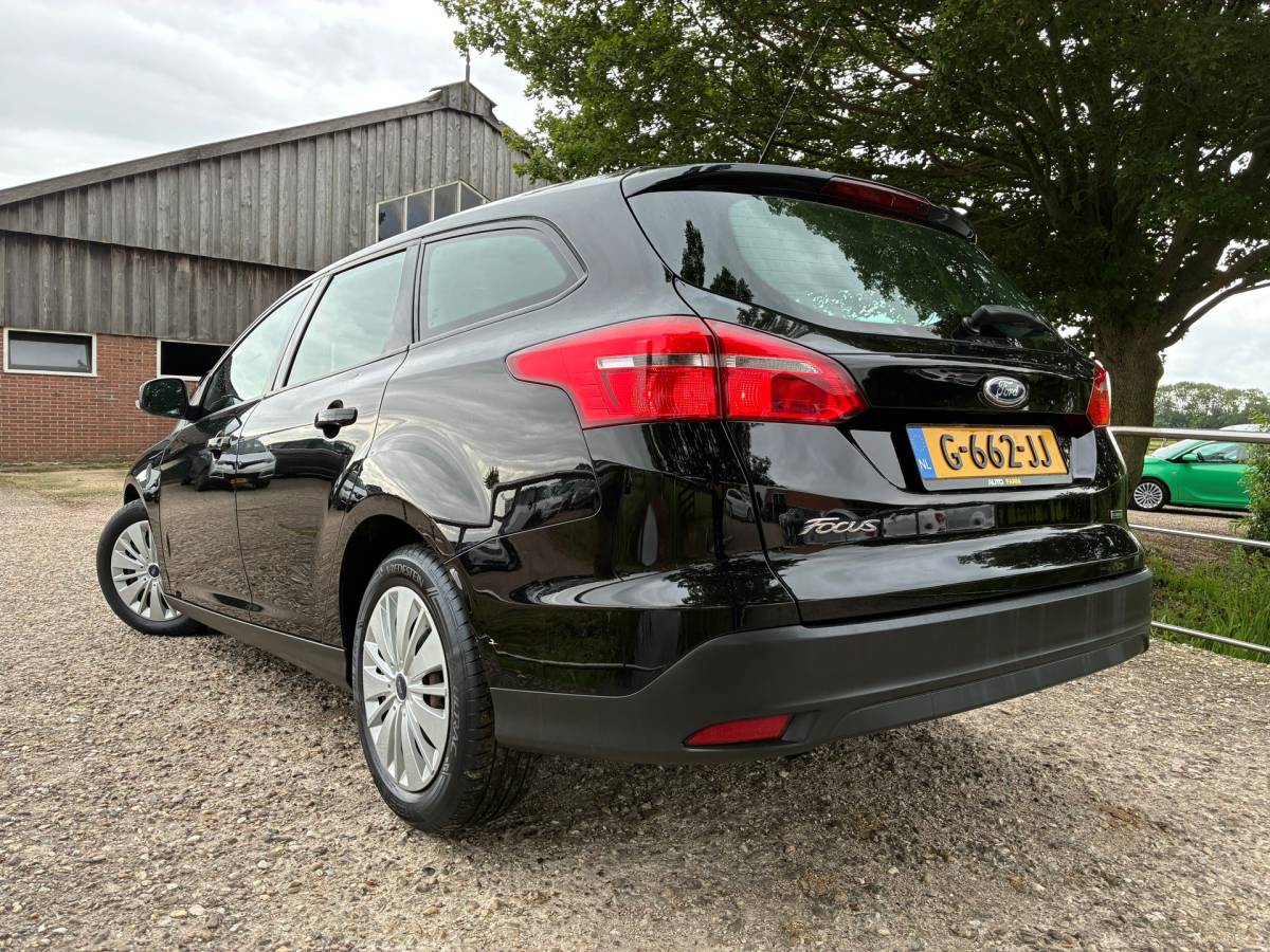 Ford Focus Ford Focus Wagon 1.0 Trend | 103.000 km + Airco + Stoel verw. Nu € 6.975,-!!!