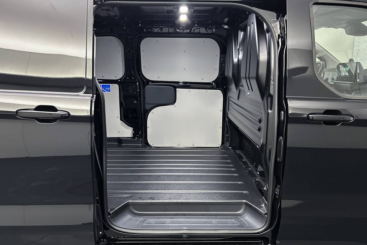 Ford  Ford E-Custom 340 L2 Raptor Edition 71 KWh | Lederen bekleding | 2x schuifdeur | Driver assist pack premium | Stoelverwarming