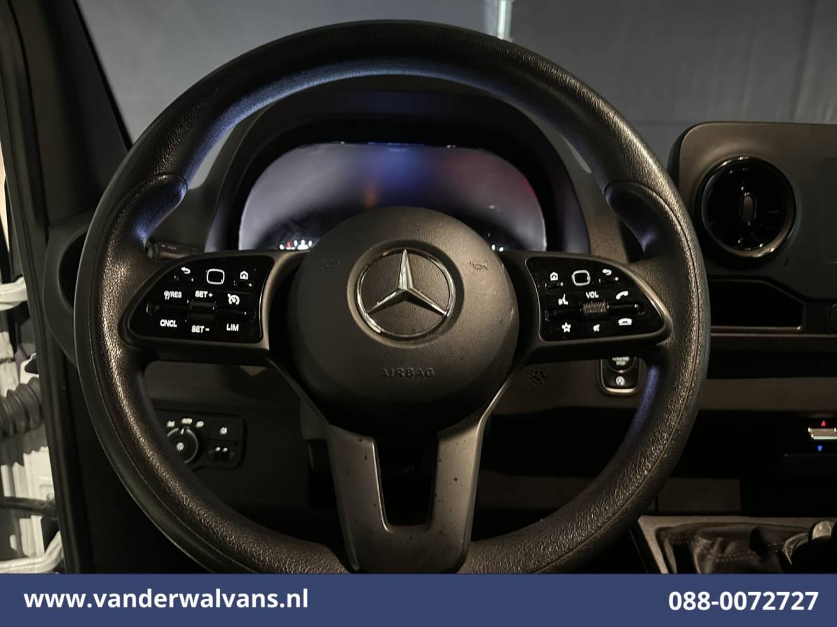 Mercedes-Benz Sprinter Mercedes-Benz Sprinter 317 CDI 170pk L3H2 Euro6 Airco | Camera | Navigatie | Apple Carplay | Cruisecontrol Android Auto, Parkeersensoren, Bijrijdersbank