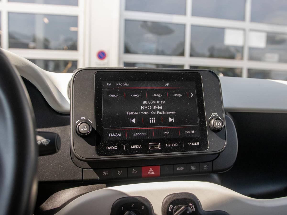 Fiat  Fiat Pandina Cross | Airco | Cruise | Dakrails | 15″ | PDC | Apple Carplay
