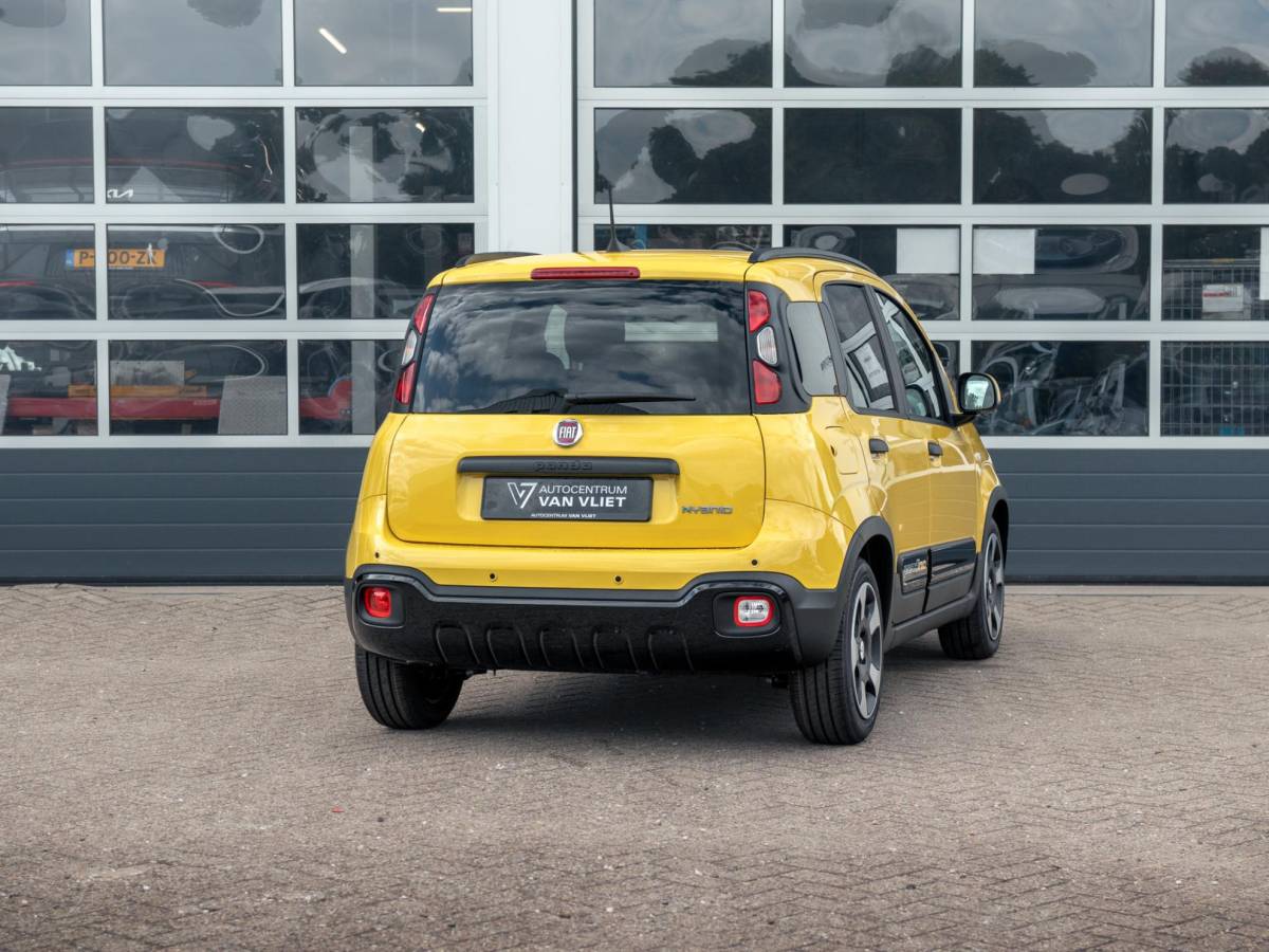 Fiat  Fiat Pandina Cross | Airco | Cruise | Dakrails | 15″ | PDC | Apple Carplay