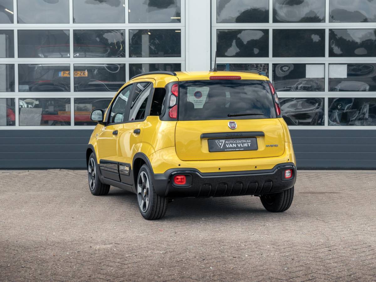 Fiat  Fiat Pandina Cross | Airco | Cruise | Dakrails | 15″ | PDC | Apple Carplay