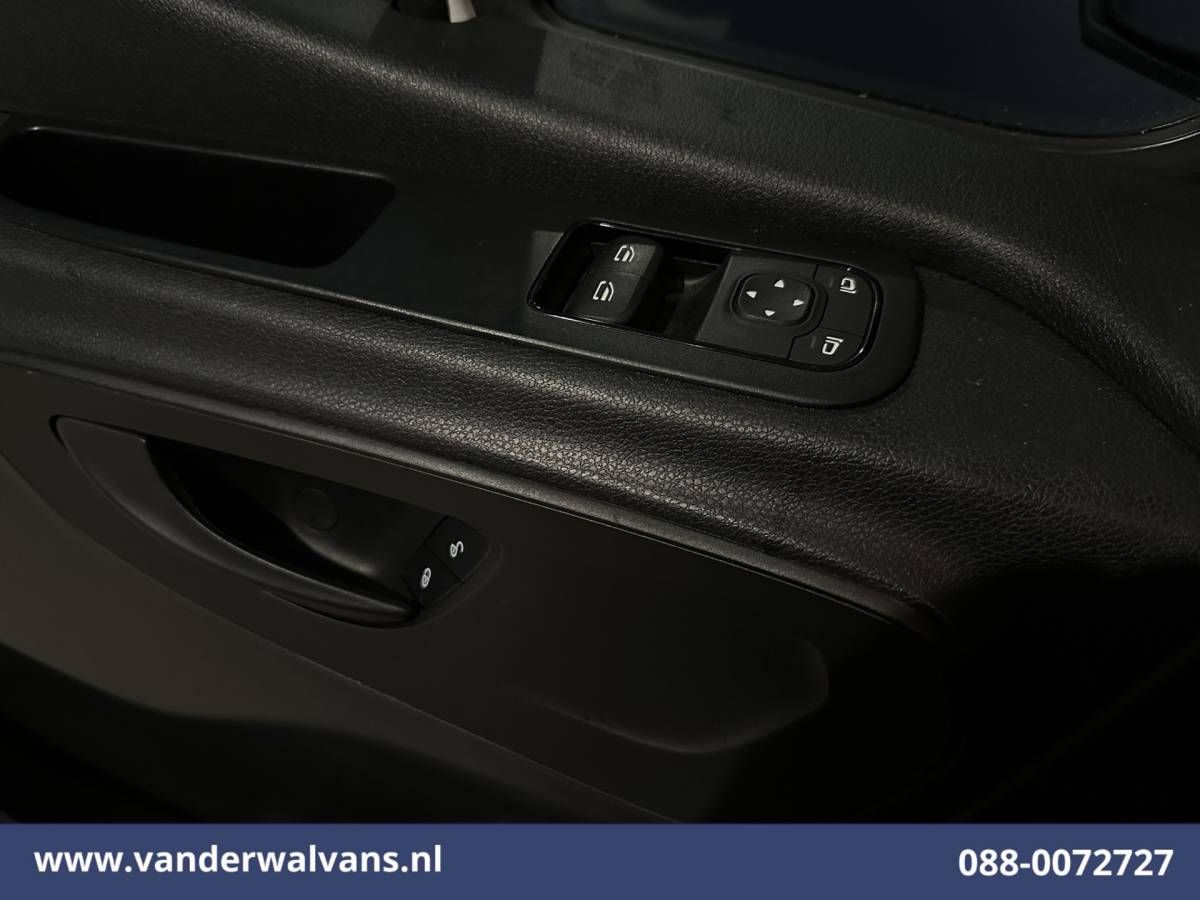 Mercedes-Benz Sprinter Mercedes-Benz Sprinter 317 CDI 170pk L4H2 Supermaxi Euro6 Airco | Camera | Apple Carplay | Android Auto 270 Graden Achterdeuren, Bijrijdersbank
