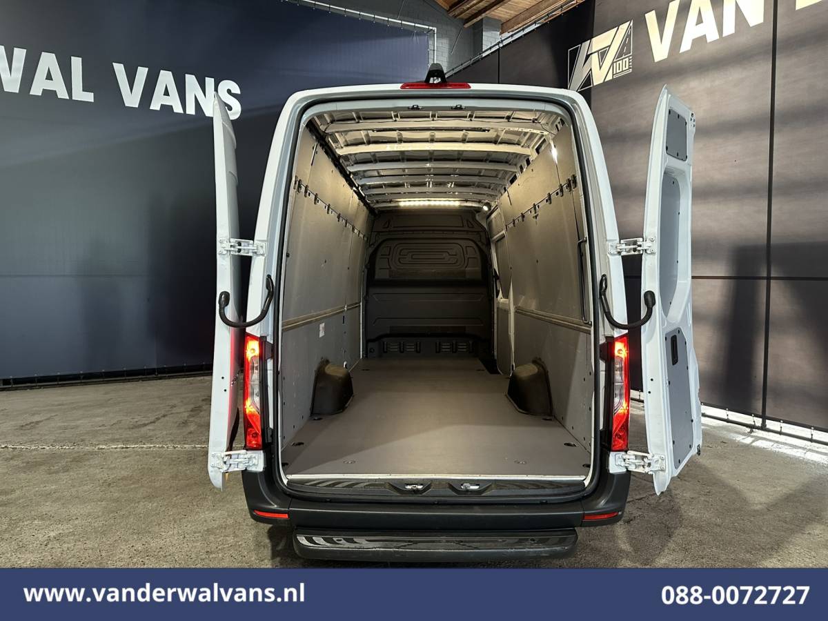 Mercedes-Benz Sprinter Mercedes-Benz Sprinter 317 CDI 170pk L4H2 Supermaxi Euro6 Airco | Camera | Apple Carplay | Android Auto 270 Graden Achterdeuren, Bijrijdersbank