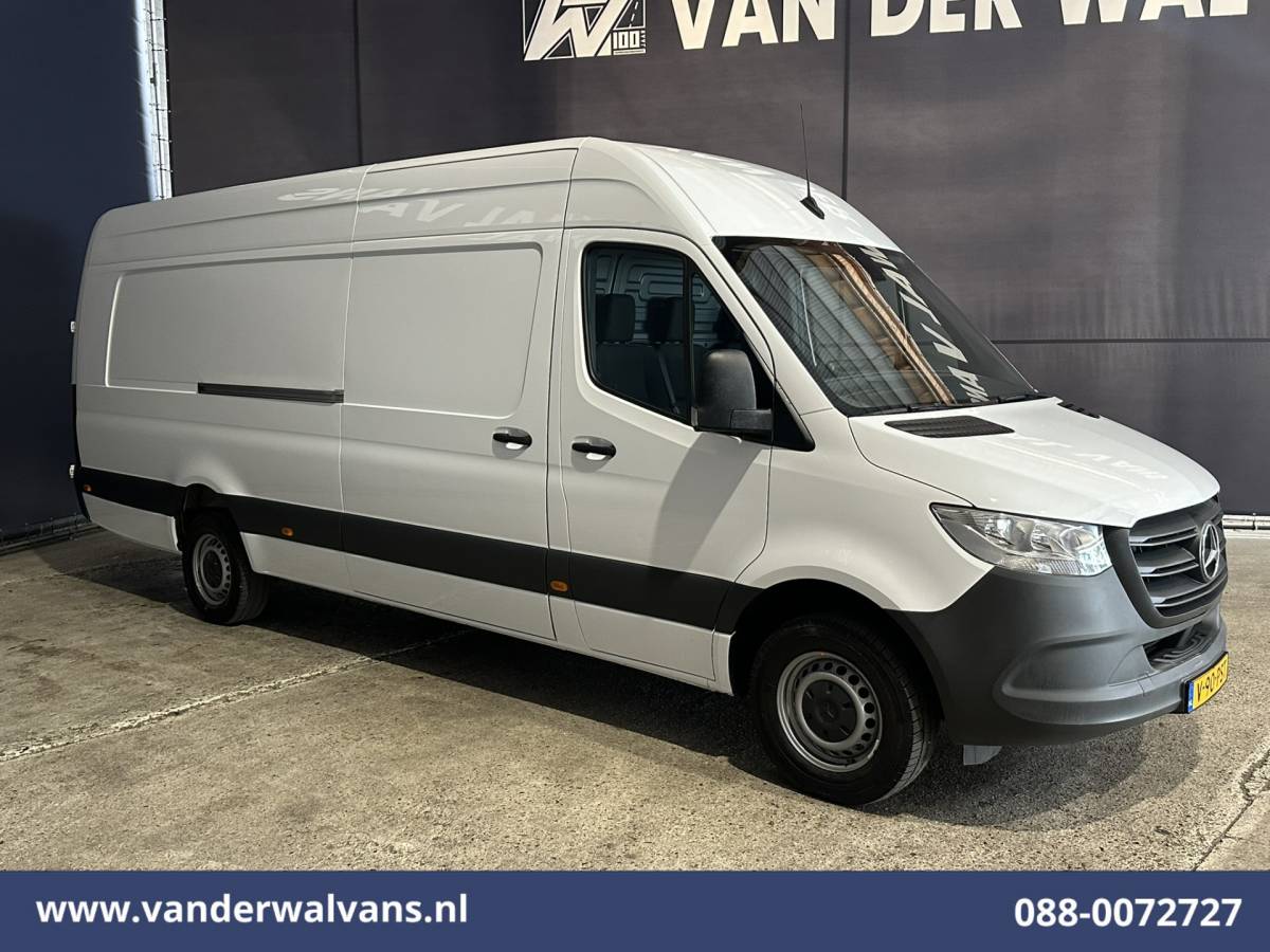 Mercedes-Benz Sprinter Mercedes-Benz Sprinter 317 CDI 170pk L4H2 Supermaxi Euro6 Airco | Camera | Apple Carplay | Android Auto 270 Graden Achterdeuren, Bijrijdersbank