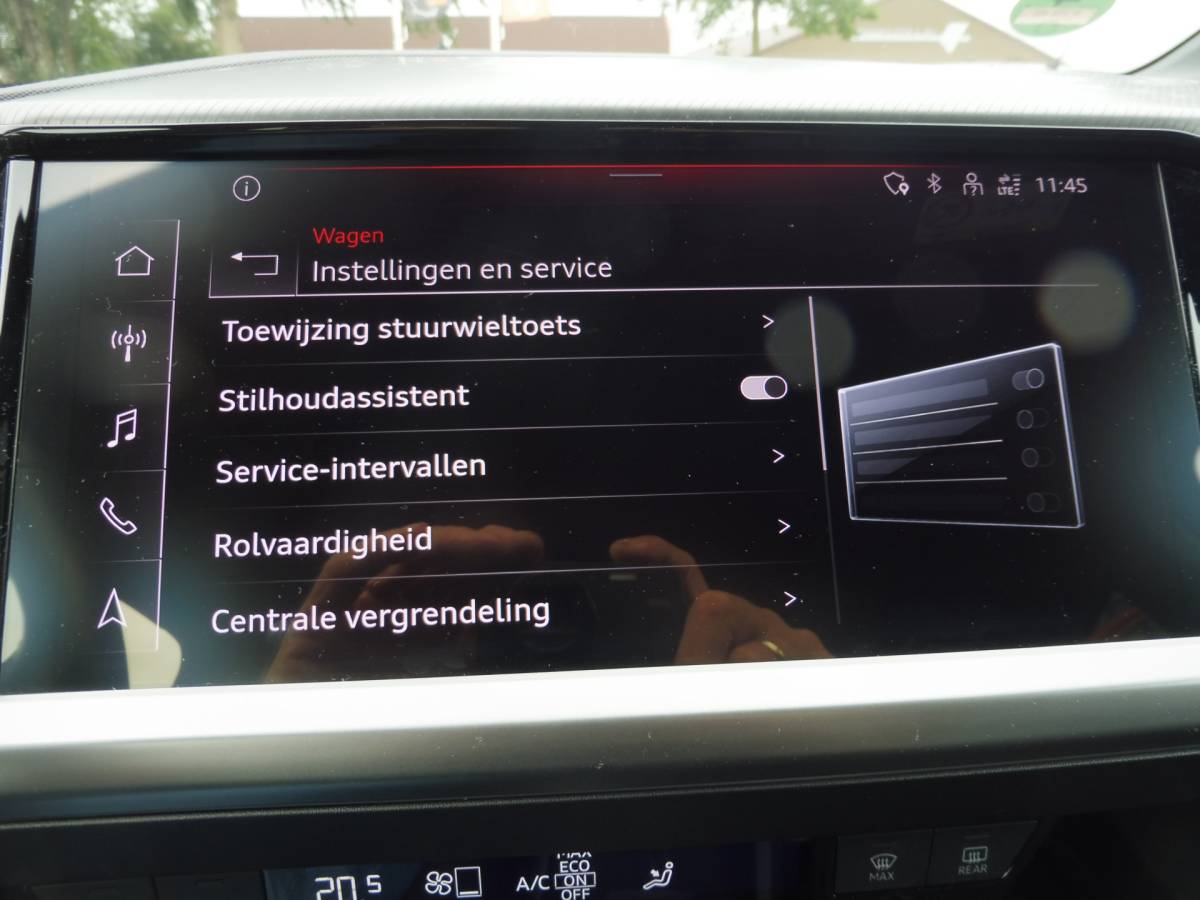 Audi Q4 e-tron Audi Q4 e-tron  SOH 91% 35 Launch edition Advanced 55 kWh LMV 19″| LED Matrix | Sportstoel | 1e eig | NL auto