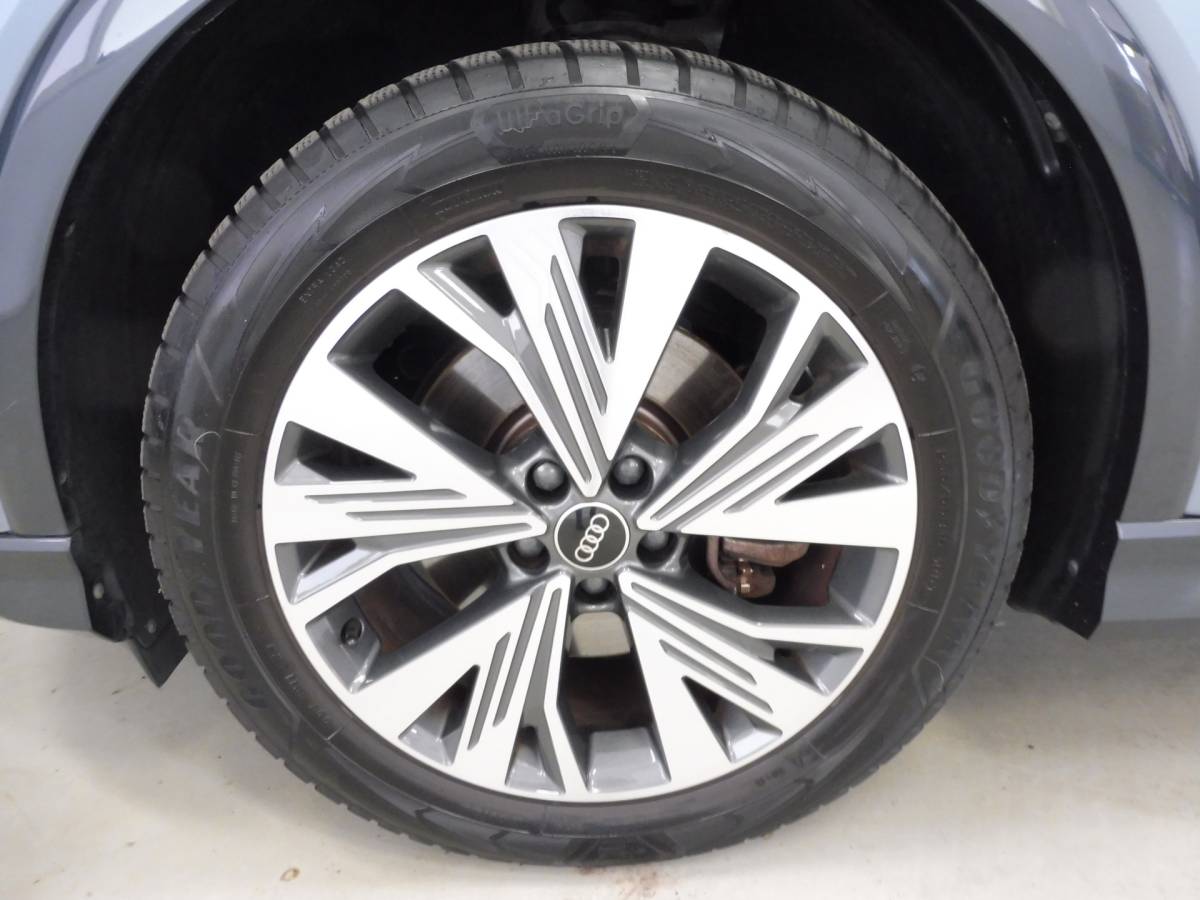 Audi Q4 e-tron Audi Q4 e-tron  SOH 91% 35 Launch edition Advanced 55 kWh LMV 19″| LED Matrix | Sportstoel | 1e eig | NL auto