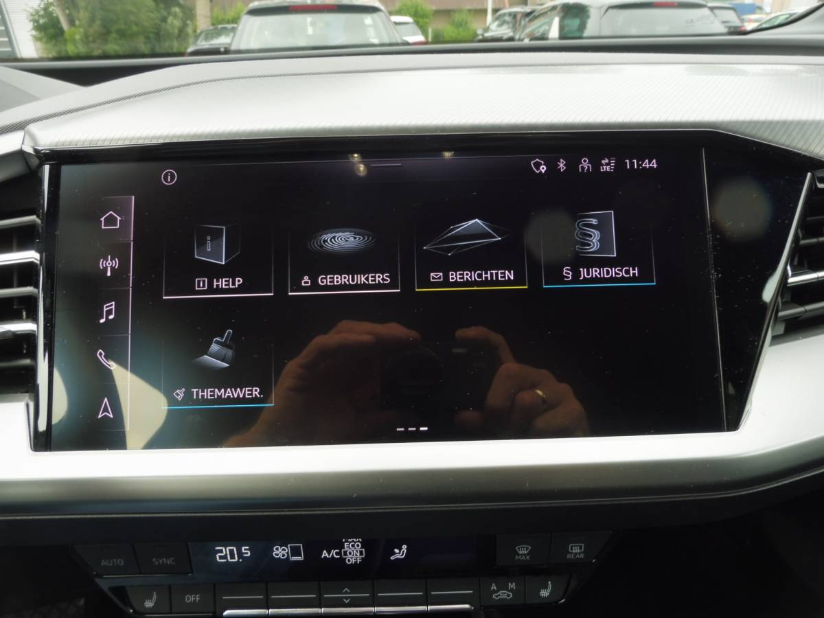 Audi Q4 e-tron Audi Q4 e-tron  SOH 91% 35 Launch edition Advanced 55 kWh LMV 19″| LED Matrix | Sportstoel | 1e eig | NL auto