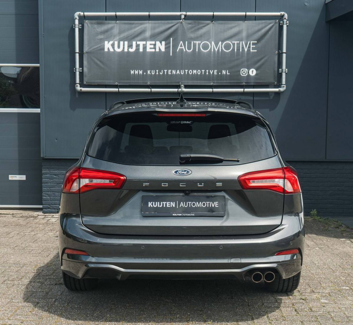 Ford Focus Ford Focus Wagon 1.5 EcoBoost ST Line / LED / Pano / HUD / Winter pack!