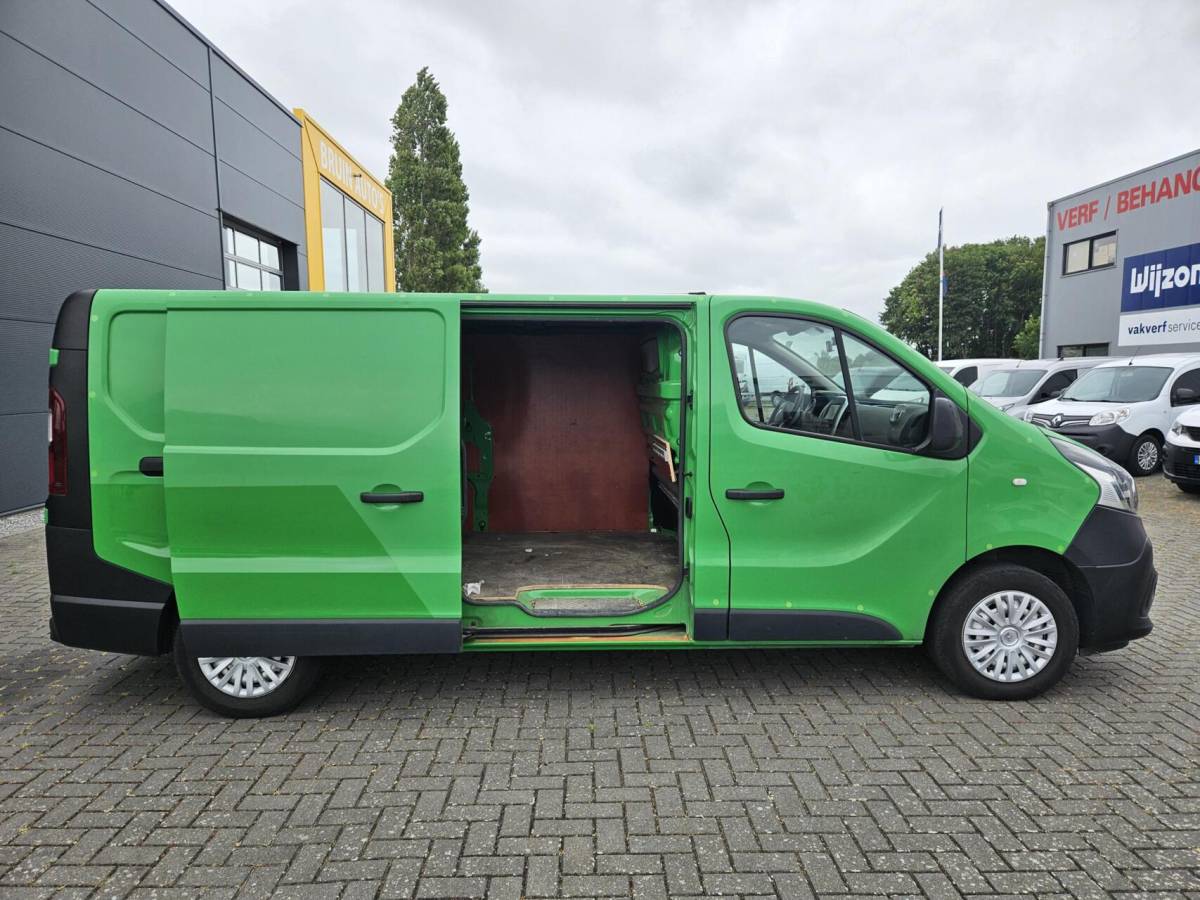 Renault Trafic Renault Trafic 1.6 dCi L2H1 Airco 120 PK trekh Goed ondh