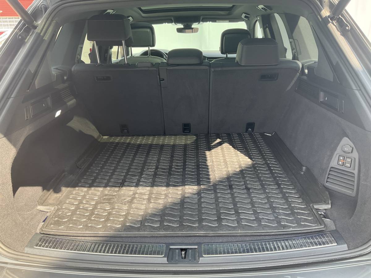 Volkswagen Touareg Volkswagen Touareg 3.0 TSI 4MOTION R 462PK PHEV Pano Elek.Trekhaak [3500KG] Luchtvering Matrix Memory VOL!