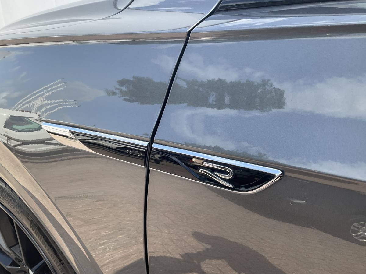 Volkswagen Touareg Volkswagen Touareg 3.0 TSI 4MOTION R 462PK PHEV Pano Elek.Trekhaak [3500KG] Luchtvering Matrix Memory VOL!