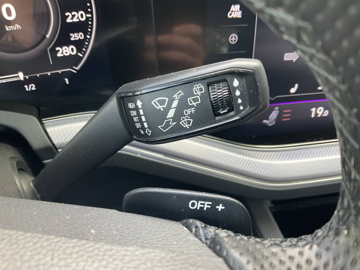 Volkswagen Touareg Volkswagen Touareg 3.0 TSI 4MOTION R 462PK PHEV Pano Elek.Trekhaak [3500KG] Luchtvering Matrix Memory VOL!
