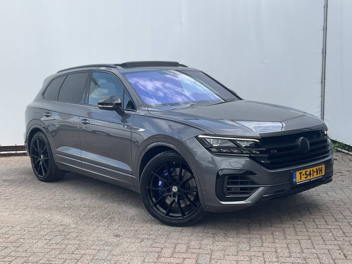 Volkswagen Touareg Volkswagen Touareg 3.0 TSI 4MOTION R 462PK PHEV Pano Elek.Trekhaak [3500KG] Luchtvering Matrix Memory VOL!