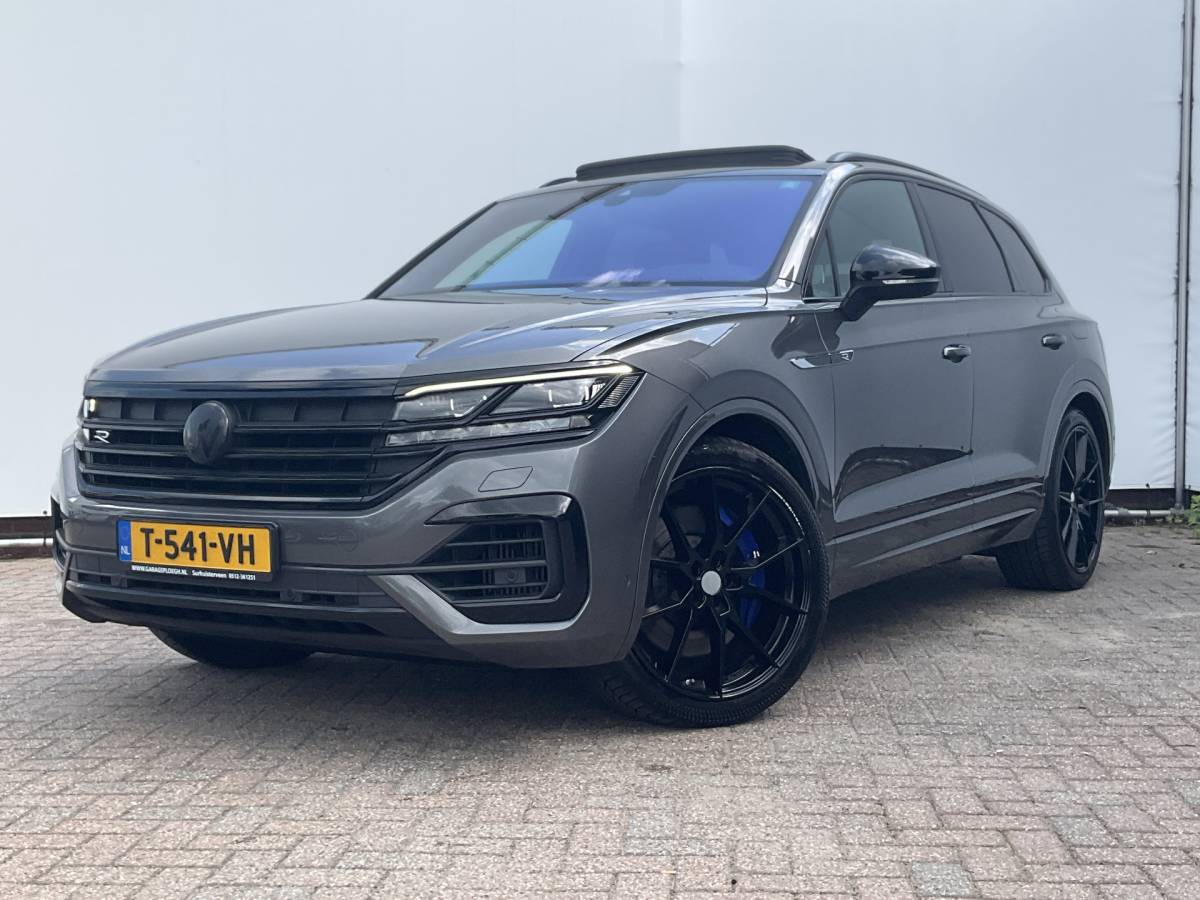 Volkswagen Touareg Volkswagen Touareg 3.0 TSI 4MOTION R 462PK PHEV Pano Elek.Trekhaak [3500KG] Luchtvering Matrix Memory VOL!