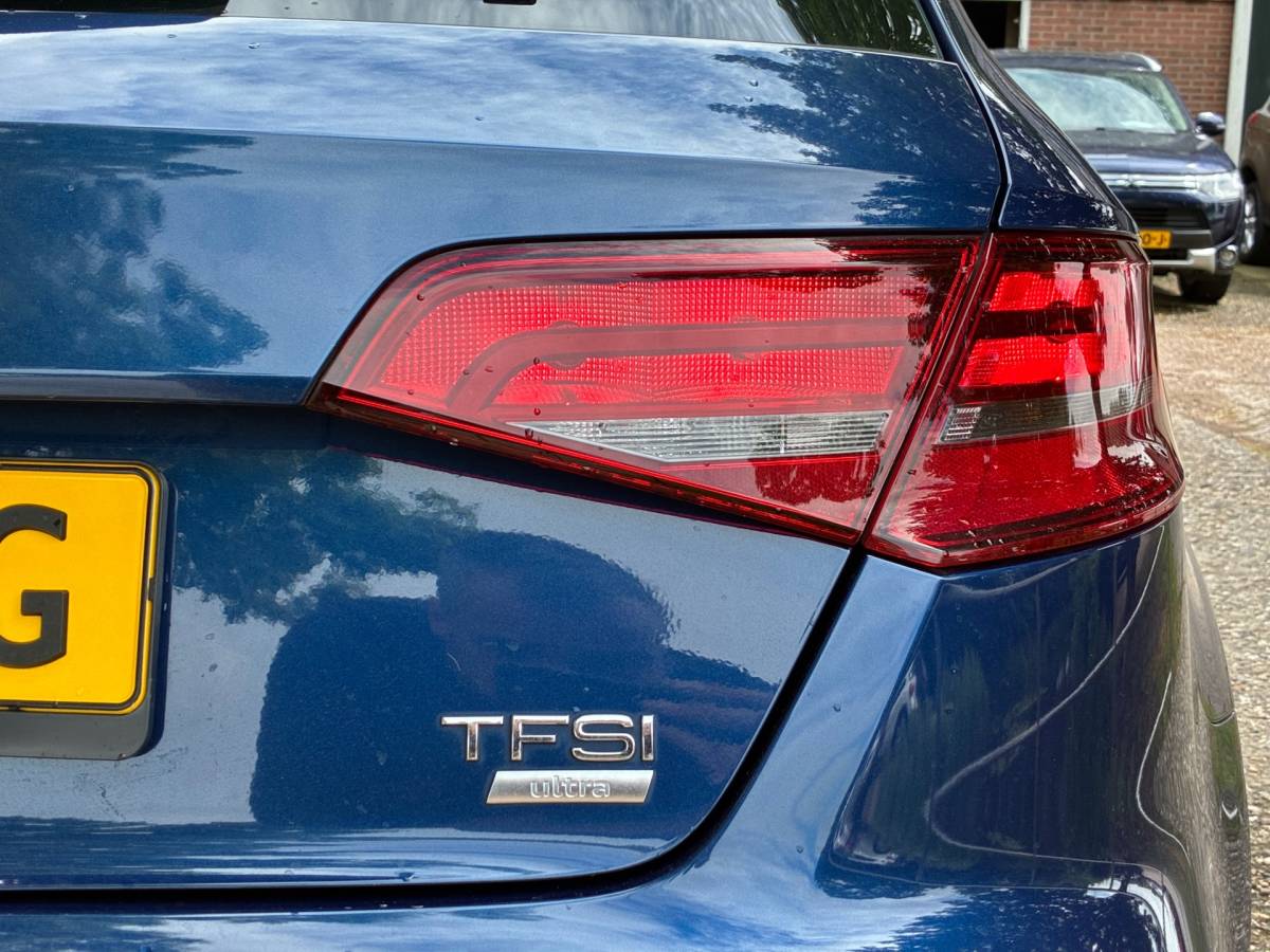 Audi A3 Audi A3 Sportback 1.4 TFSI CoD Ambiente Pro Line | Schuif/kantel dak + Automaat + Cruise + Airco nu € 14.975,-!!!