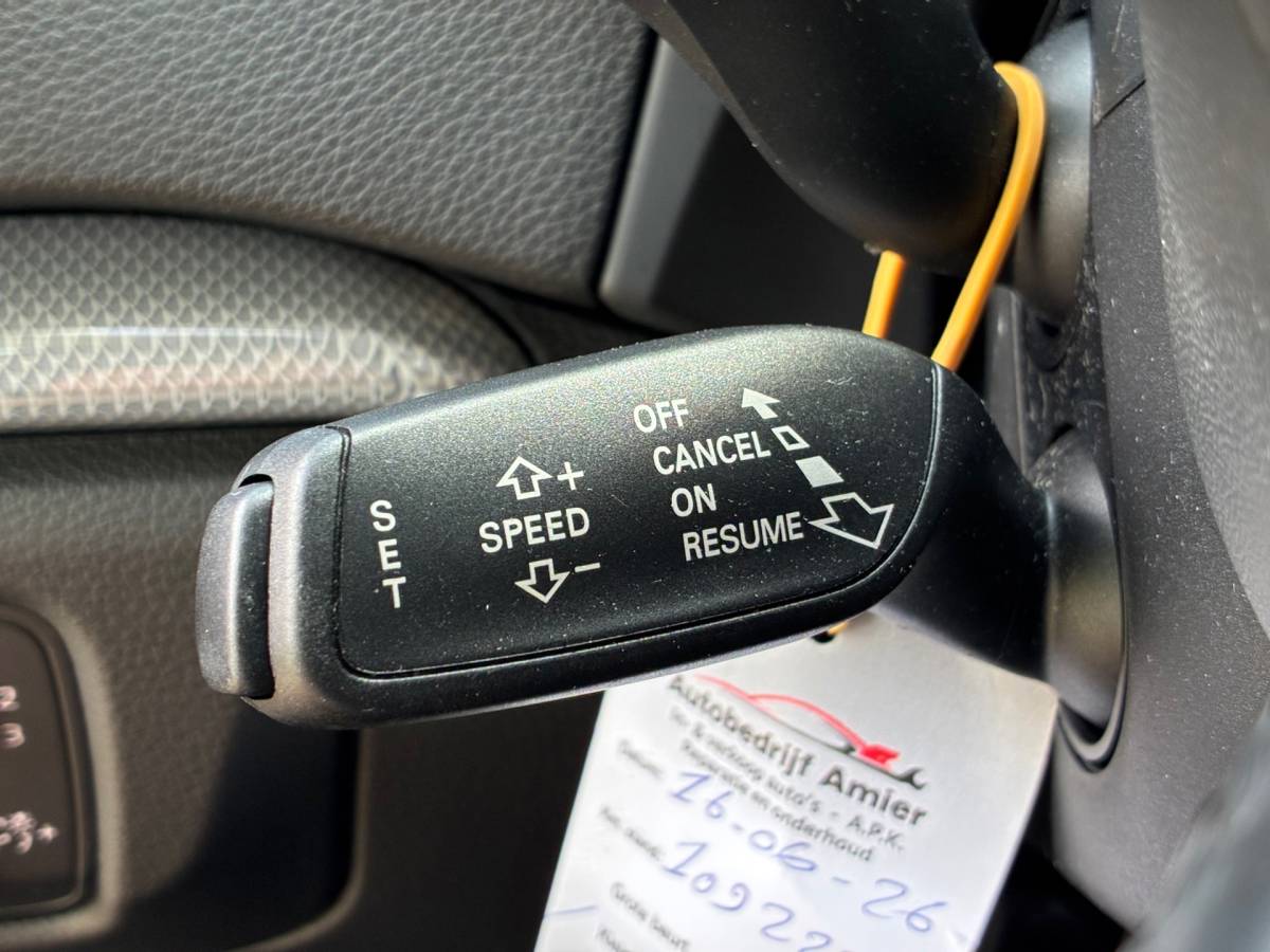 Audi A3 Audi A3 Sportback 1.4 TFSI CoD Ambiente Pro Line | Schuif/kantel dak + Automaat + Cruise + Airco nu € 14.975,-!!!