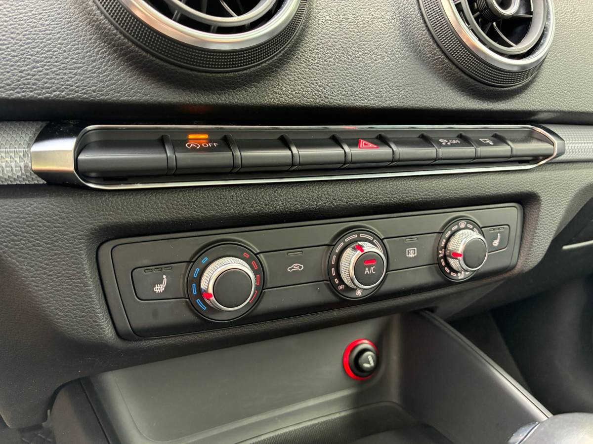 Audi A3 Audi A3 Sportback 1.4 TFSI CoD Ambiente Pro Line | Schuif/kantel dak + Automaat + Cruise + Airco nu € 14.975,-!!!