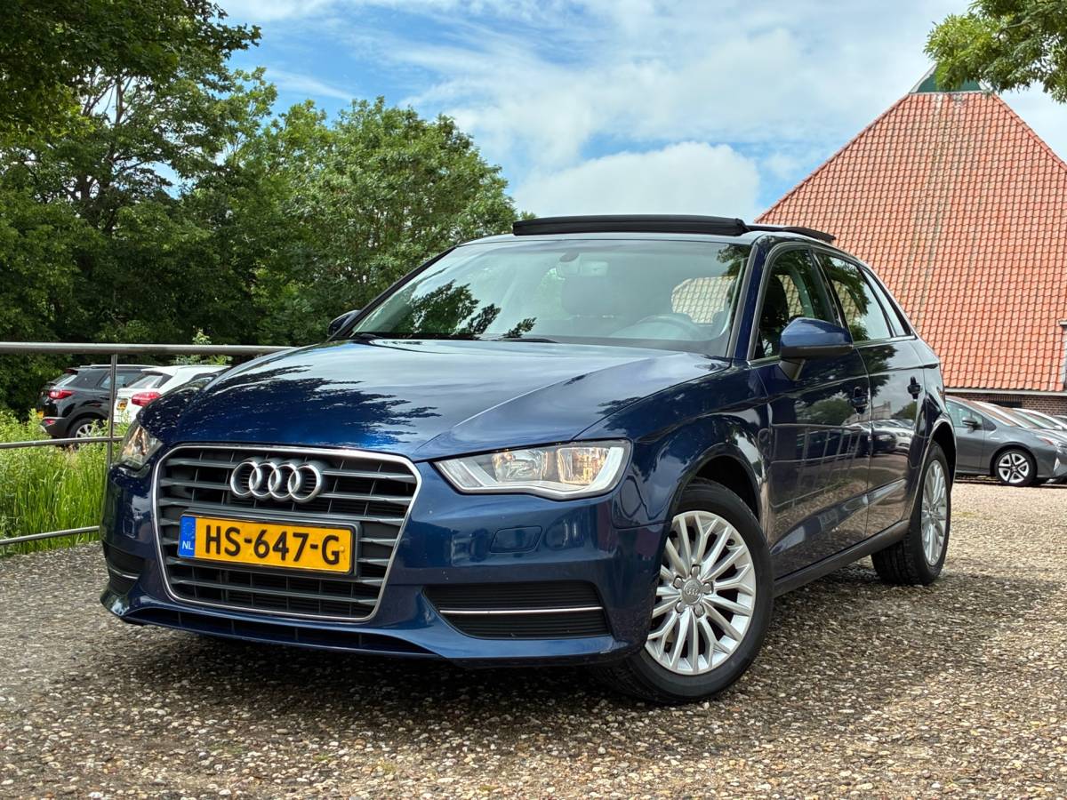 Audi A3 Audi A3 Sportback 1.4 TFSI CoD Ambiente Pro Line | Schuif/kantel dak + Automaat + Cruise + Airco nu € 14.975,-!!!