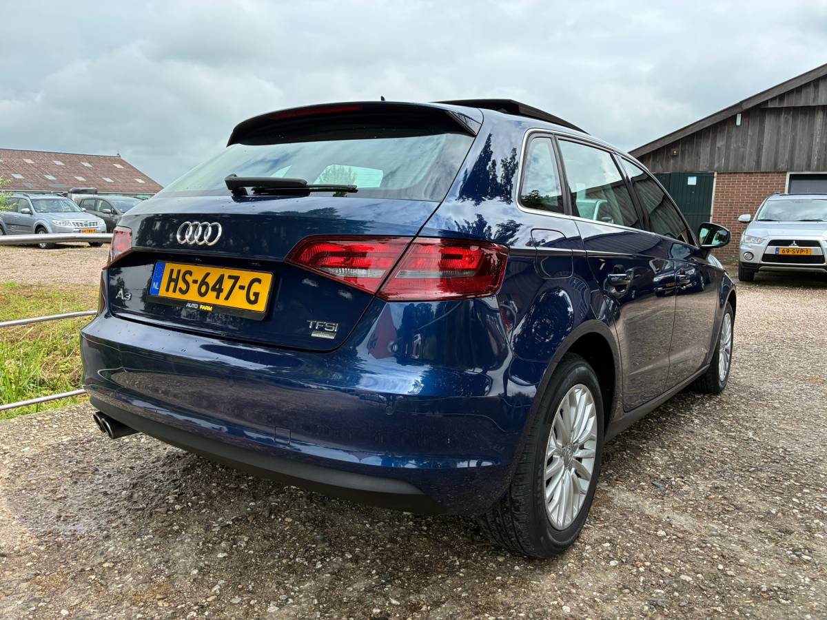 Audi A3 Audi A3 Sportback 1.4 TFSI CoD Ambiente Pro Line | Schuif/kantel dak + Automaat + Cruise + Airco nu € 14.975,-!!!