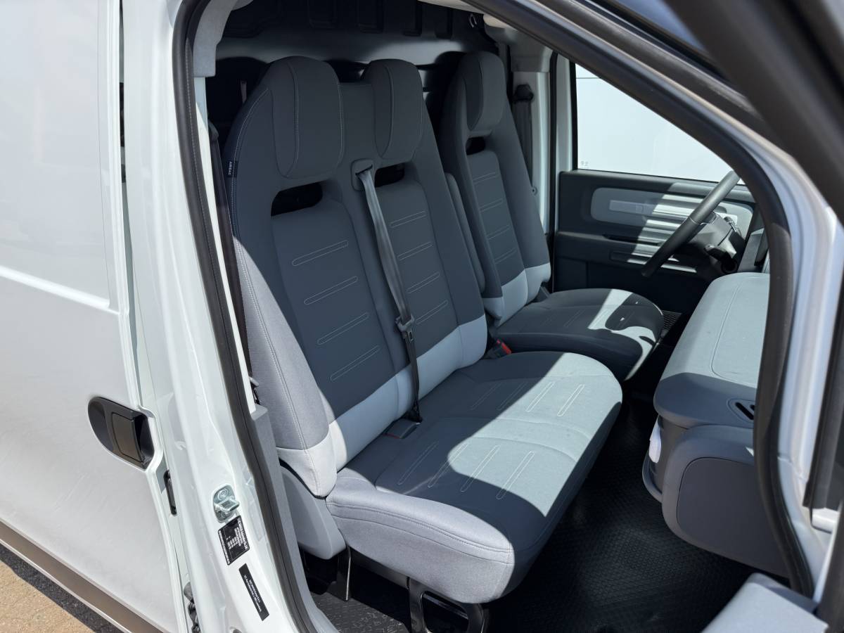 Maxus eDeliver5 Maxus eDeliver 5 64 kWh 163PK Elektrisch! L1H1 335KM WLTP 360° Camera Dubbele schuifdeuren Snelladen Climate control Cruise control Carplay Laadkabel Parkeersensoren