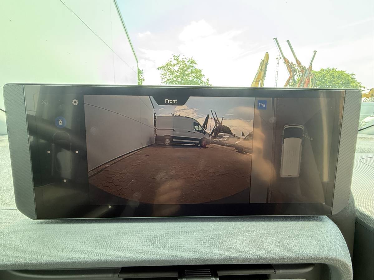Maxus eDeliver5 Maxus eDeliver 5 64 kWh 163PK Elektrisch! L1H1 335KM WLTP 360° Camera Dubbele schuifdeuren Snelladen Climate control Cruise control Carplay Laadkabel Parkeersensoren