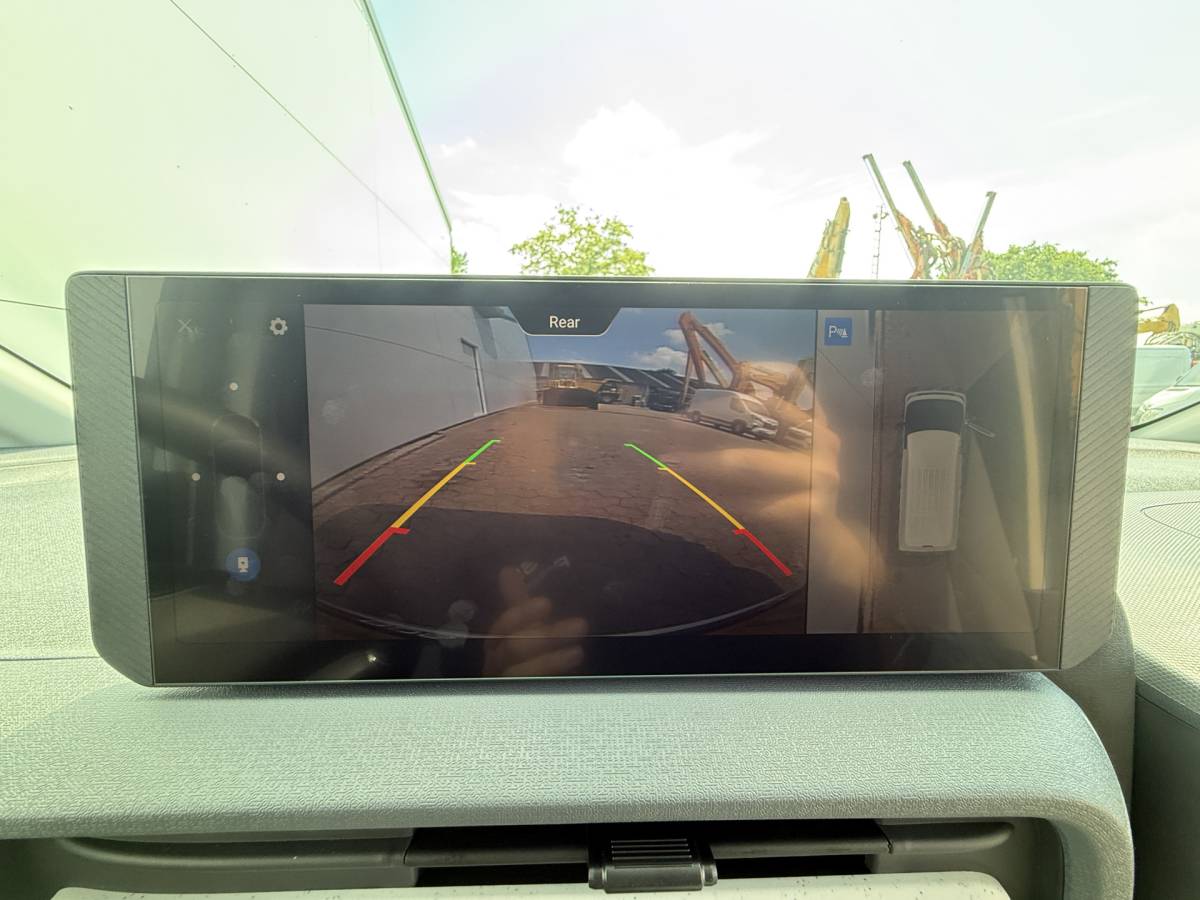 Maxus eDeliver5 Maxus eDeliver 5 64 kWh 163PK Elektrisch! L1H1 335KM WLTP 360° Camera Dubbele schuifdeuren Snelladen Climate control Cruise control Carplay Laadkabel Parkeersensoren