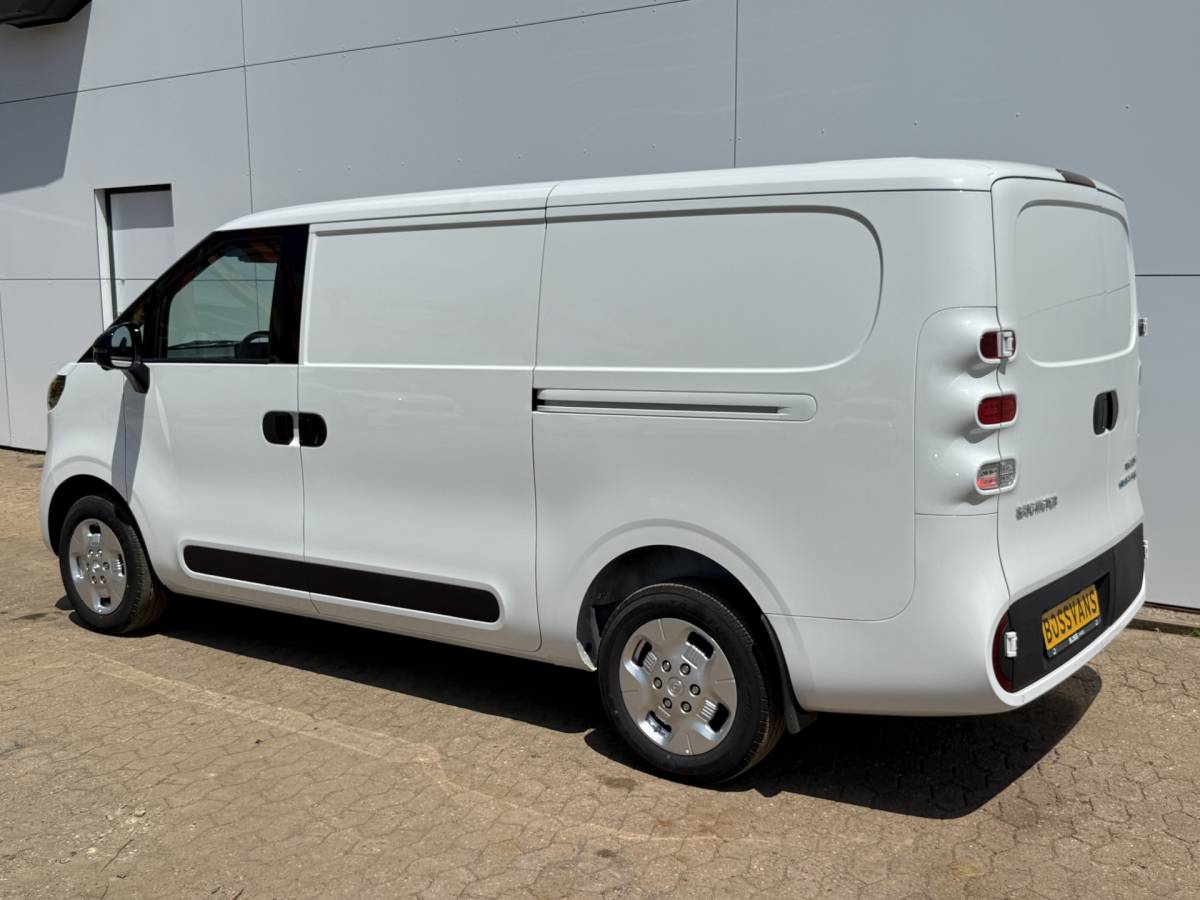Maxus eDeliver5 Maxus eDeliver 5 64 kWh 163PK Elektrisch! L1H1 335KM WLTP 360° Camera Dubbele schuifdeuren Snelladen Climate control Cruise control Carplay Laadkabel Parkeersensoren